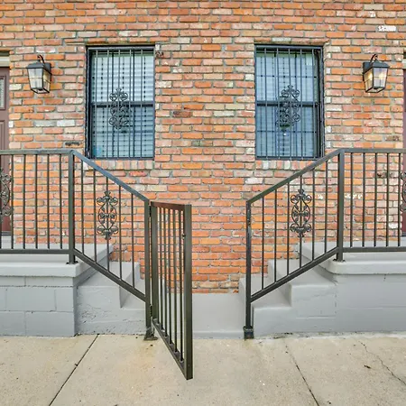 Walk To Streetcar And Dining Modern Nola Base! * New Orleans