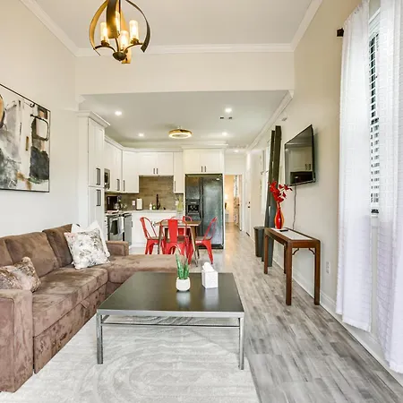 Holiday home Walk To Streetcar And Dining Modern Nola Base! *