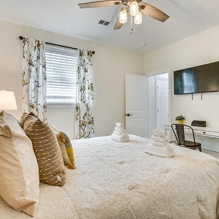 Holiday home Walk To Streetcar And Dining Modern Nola Base! *
