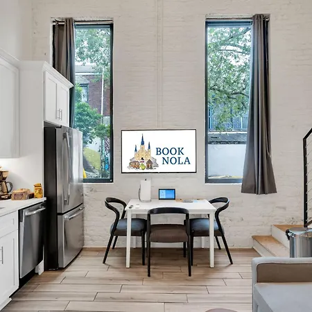 Chic Getaway Across From French Quarter