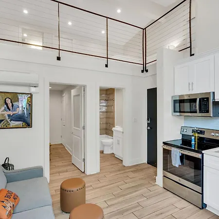 Holiday home Chic Getaway Across From French Quarter New Orleans