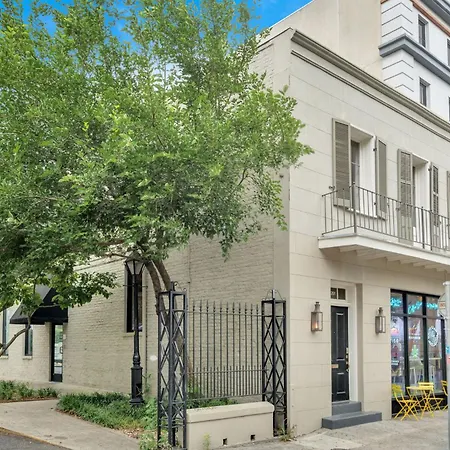 Holiday home Chic Getaway Across From French Quarter New Orleans