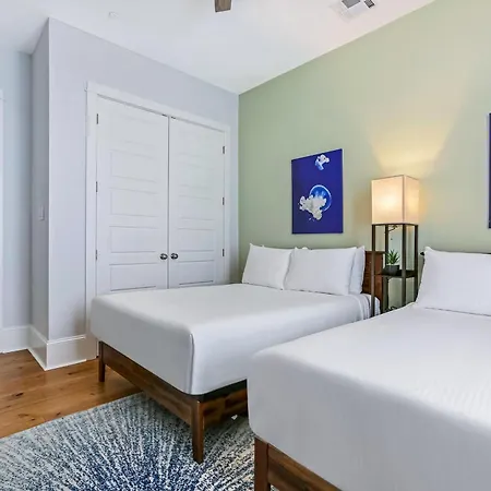 Hosteeva Stunning 4 Bedroom W Pool Steps To St Charles Ave New Orleans