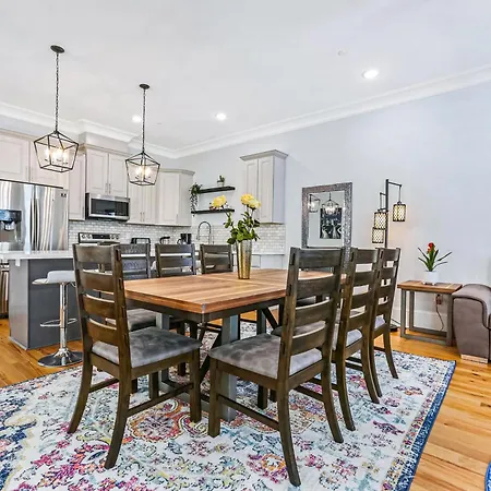 Hosteeva Stunning 4 Bedroom W Pool Steps To St Charles Ave *