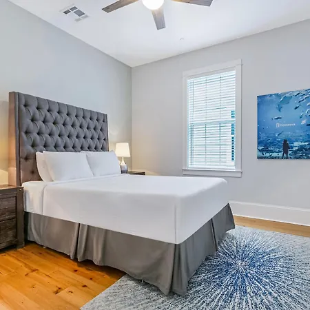 Hosteeva Stunning 4 Bedroom W Pool Steps To St Charles Ave New Orleans