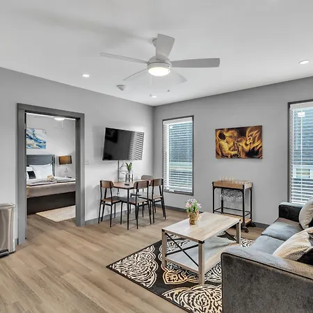 Apartment Bywater At 4200 St Claude Avenue New Orleans
