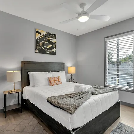 Bywater At 4200 St Claude Avenue Apartment *