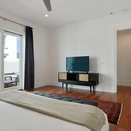 Aparthotel Roami At Factors Row 4*