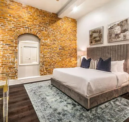 Luxury - The Oak *