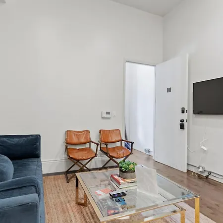 Group-friendly Nola Near Bourbon Hotel