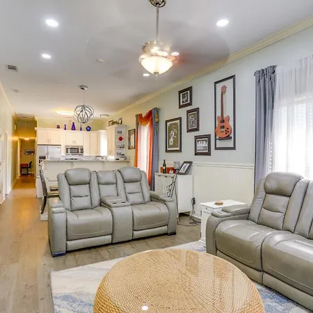 Holiday home Family W/ Fenced Backyard In New Orleans! New Orleans