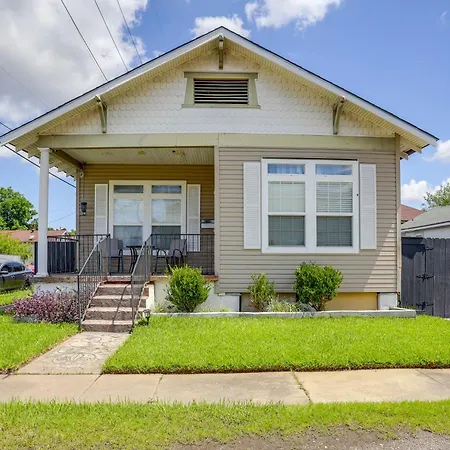 Family W/ Fenced Backyard In New Orleans! New Orleans