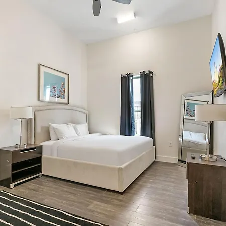 Stunning Close To French Quarter *