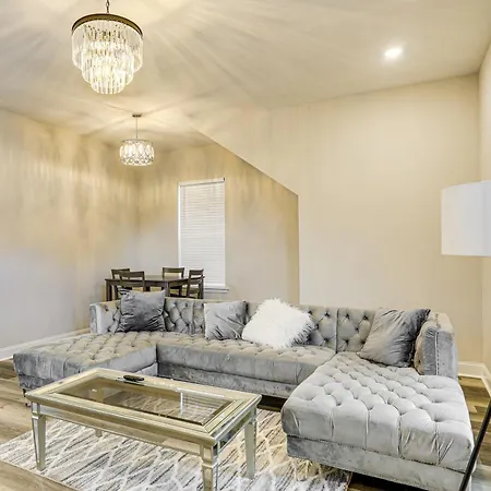 Holiday home 1 Mi To Caesars Superdome: Contemporary Nola Abode *