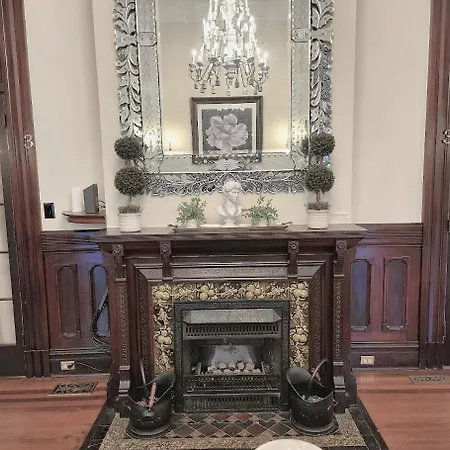 Guest house Walker Mansion On St Charles Ave - Unit 3