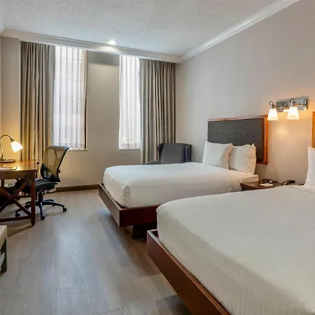 Wyndham Garden New Orleans Downtown Hotel