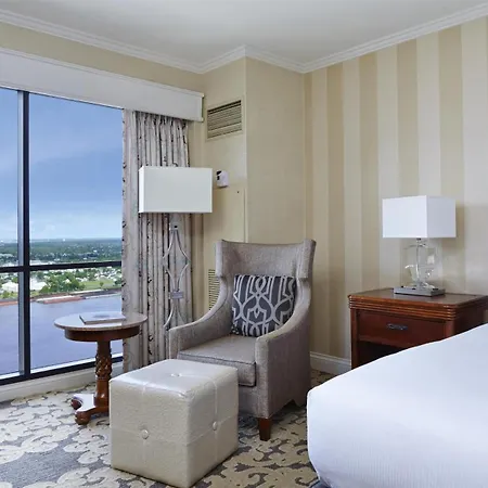 Hilton Riverside 4*