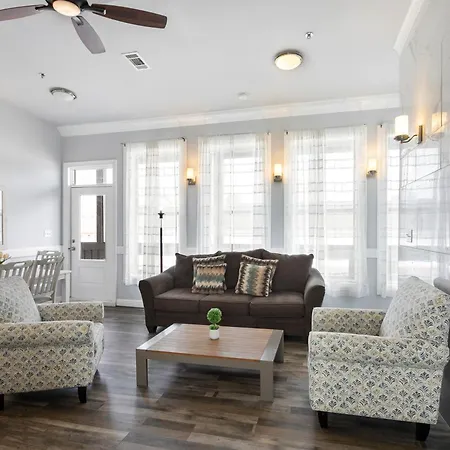 5br Penthouse With Amenities Near Fq Apartment New Orleans