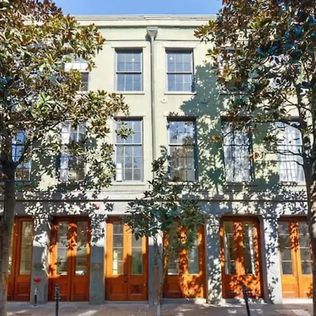 Group-friendly Nola Near Bourbon New Orleans