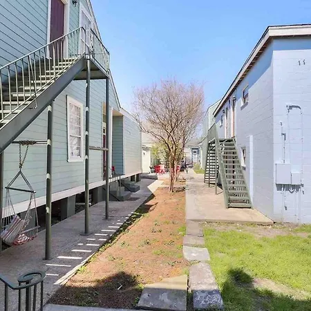 Apartment Cute 1bed 1bath 4blocks From French Q, Near Bourbon St And Steps To Jazz Venues *