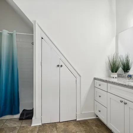 Apartment Cute 2bed 1bath 4 Blocks From French Q Close To Bourbon St And Jazz Venues