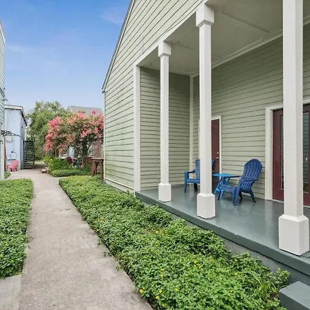 Cute 2bed 1bath 4 Blocks From French Q Close To Bourbon St And Jazz Venues Apartment New Orleans