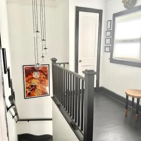 Renovated Charming 2br Close To French Quarter New Orleans