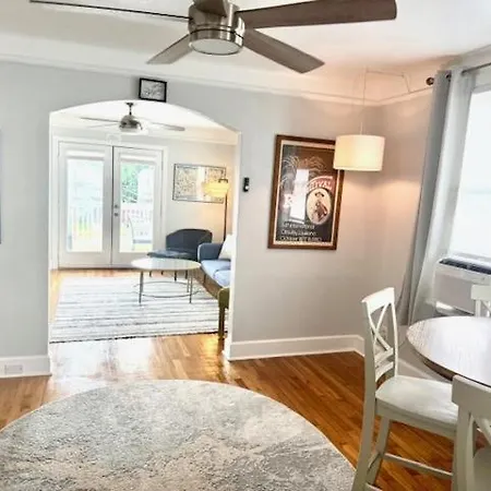 Renovated Charming 2br Close To French Quarter *