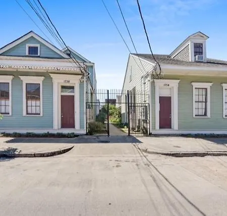 Cute 1bed 1bath 4 Blocks From French Q And Steps To Jazz & Music Venues *