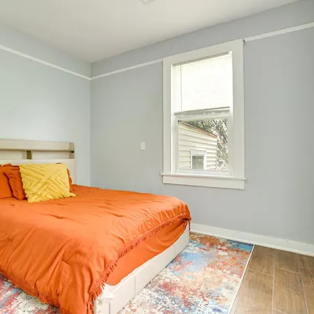 Work & Play: Colorful In Heart Of Nola! *