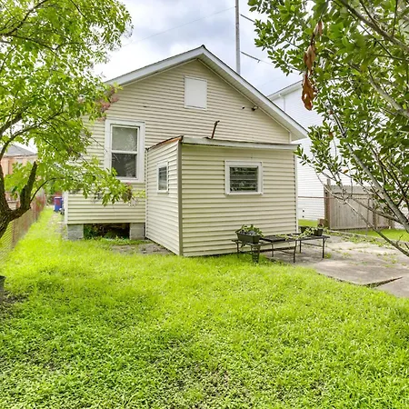 Work & Play: Colorful In Heart Of Nola! Holiday home