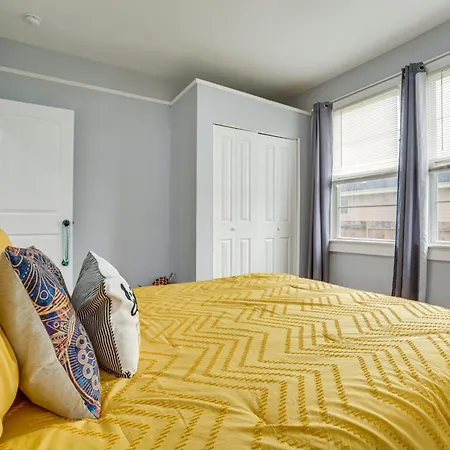 Work & Play: Colorful In Heart Of Nola! Holiday home *
