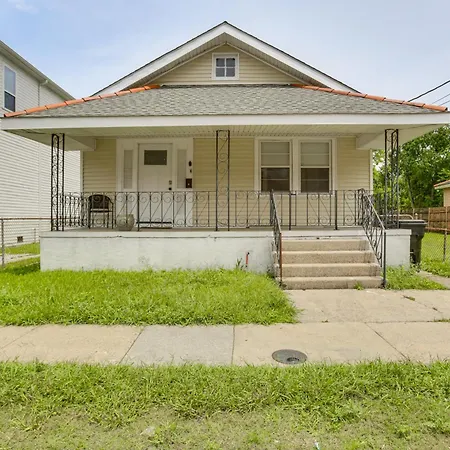 Holiday home Work & Play: Colorful In Heart Of Nola! New Orleans