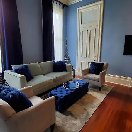 Walker Mansion On St Charles Ave - Unit 5 Apartment *