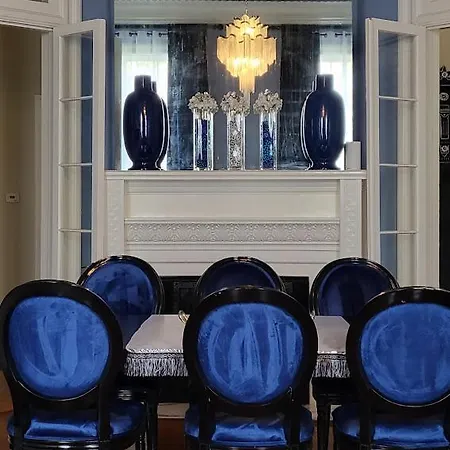 Walker Mansion On St Charles Ave - Unit 5