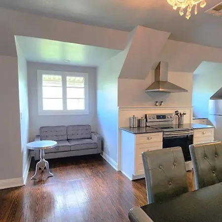 Walker Mansion On St Charles Ave - Unit 6 Apartment New Orleans