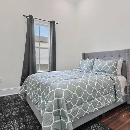 Cozy 3br Retreat Near Streetcar W Fire Pit New Orleans