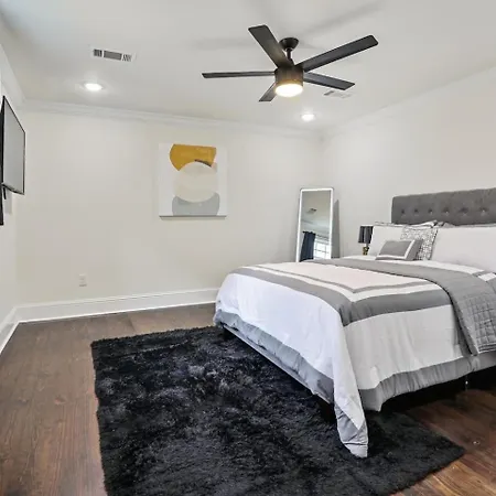 Holiday home Cozy 3br Retreat Near Streetcar W Fire Pit New Orleans