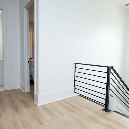 Luxe New Construction In Quiet Neighborhood Holiday home New Orleans