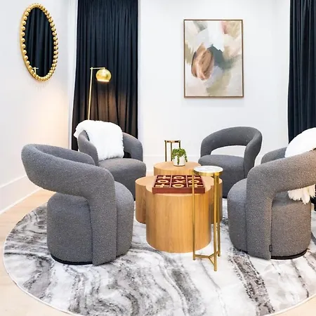 Luxe New Construction In Quiet Neighborhood *