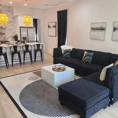 Immaculate Superdome Parking Yard Tvs Ensuite Holiday home New Orleans