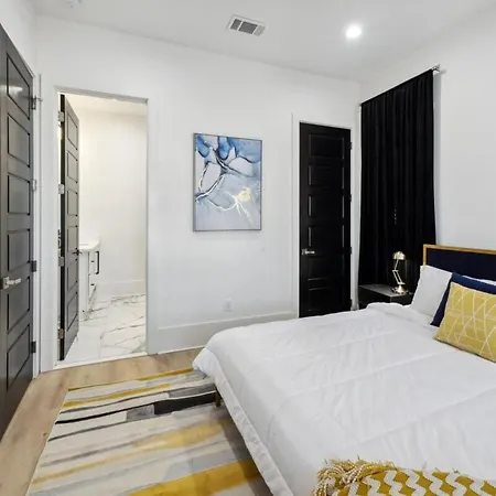 Holiday home Immaculate Superdome Parking Yard Tvs Ensuite New Orleans
