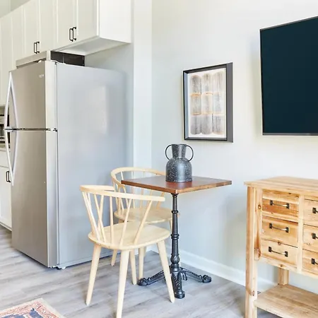 Apartment Roami At Canal Quarters *