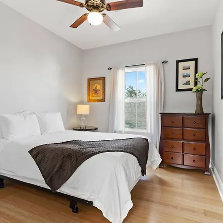 Holiday home Bright W Chef's Kitchen Near French Quar New Orleans