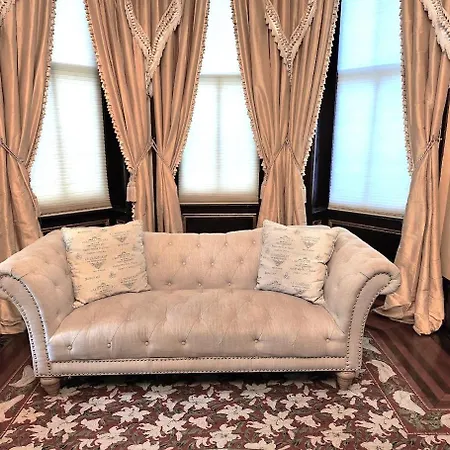 Walker Mansion On St Charles Ave - Unit 1 Guest house 3*