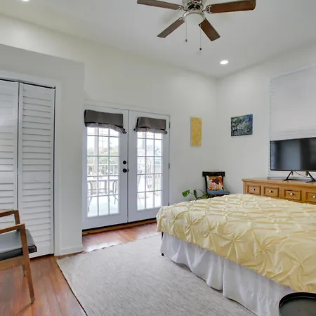 Holiday home 6 Blocks To Freret St Eats And Music Nola *