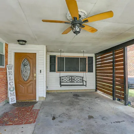Holiday home Fenced Backyard: Spacious Home! New Orleans