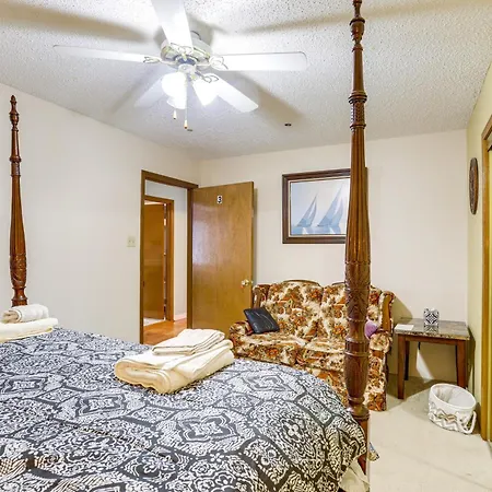5 Mi To French Quarter: Nola W/ Decks Holiday home New Orleans