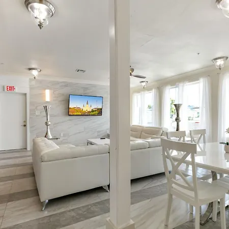 Apartment Stunning Close To French Quarter