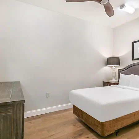 Apartment Stunning Close To French Quarter *